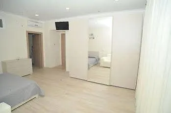 House Santa Rita Otel 2*