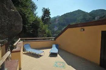 House Santa Rita 2* Minori