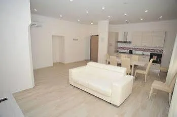House Santa Rita Otel 2*