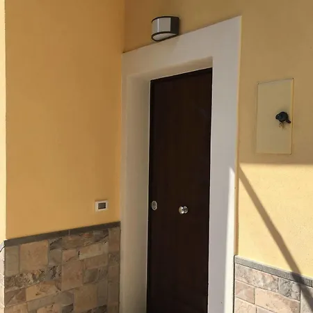 House Santa Rita Otel 2*