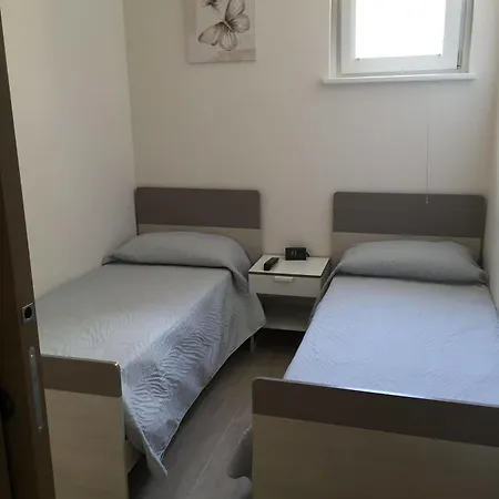 Otel House Santa Rita 2*